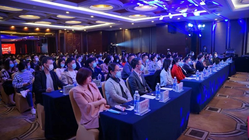 聯萬物乾坤，執云端牛耳丨云里物里2021年度戰略發展規劃會議圓滿召開