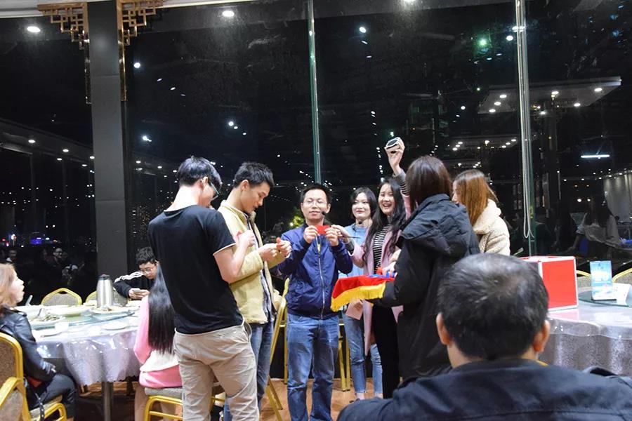 云里物里2019年年會盛典圓滿結束！